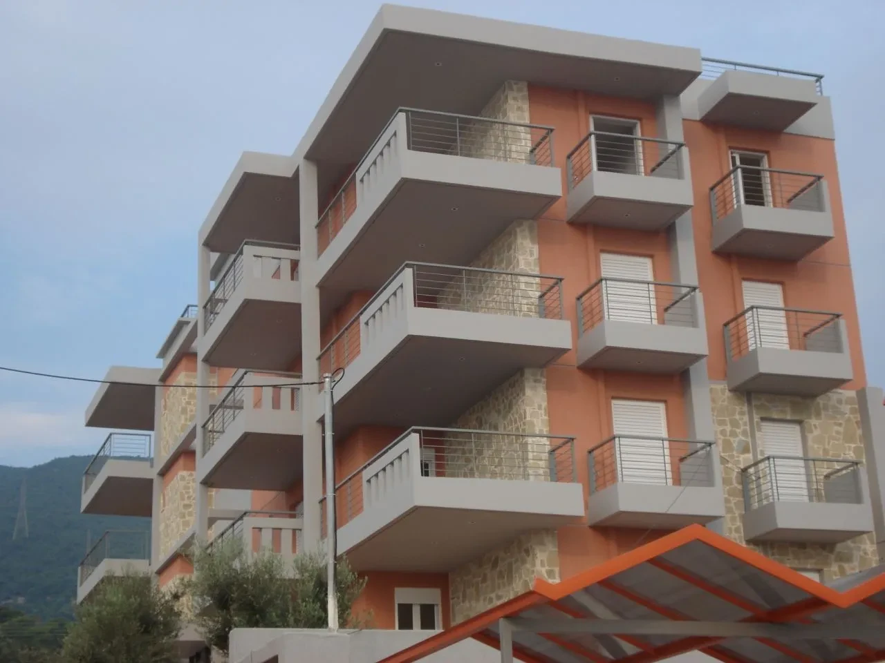 ΠΟΛΥΚΑΤΟΙΚΙΑ_ΓΛΥΚΑ ΝΕΡΑ